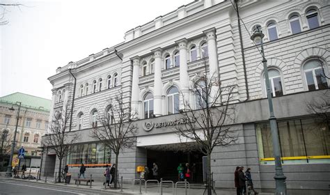 Lietuvos pašto centrinio biuro pastato fasadas Vilniuje