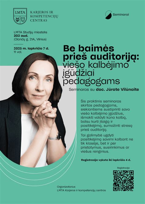 vaikas deklamuojantis eilėraštį prieš auditoriją