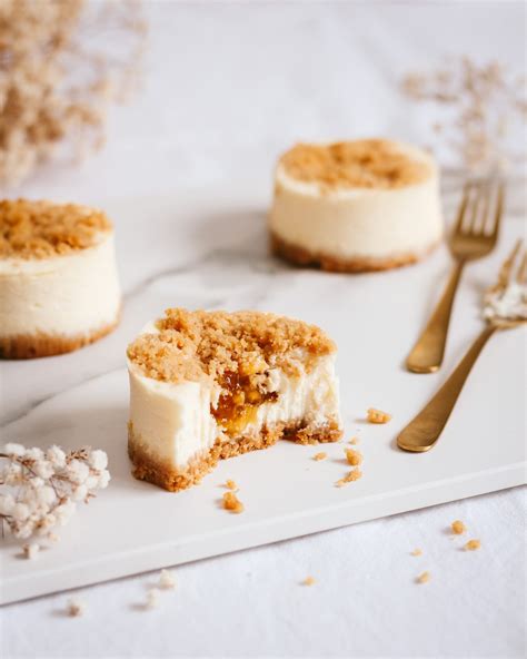 Mini sūrio pyragas taurėse