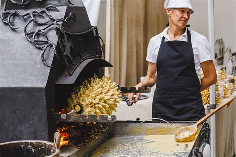 Šakočio kepimo procesas ant specialaus įrenginio