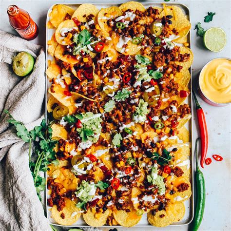 Paruošti nachos ingredientai