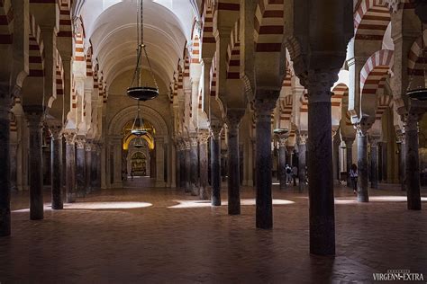 Kordobos Mezquita-Katedros interjeras