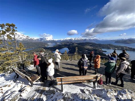 Bariloche kalnų ir ežerų kraštovaizdis