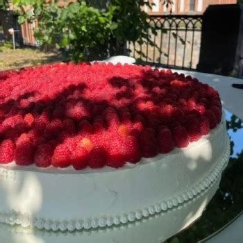 Vestuvinis tortas su unikaliais raštais