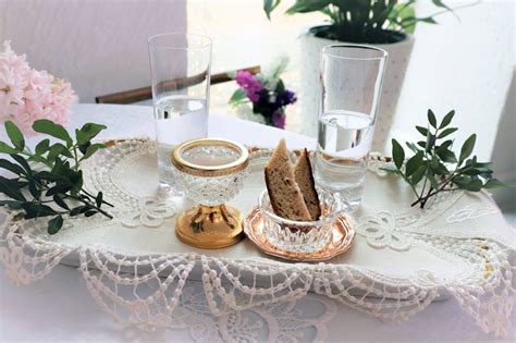 Jaunavedžių sutikimas su duona ir druska