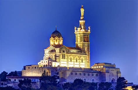 Marselio senasis uostas ir Notre Dame de la Garde bazilika
