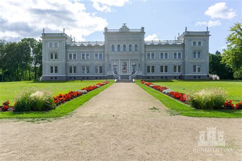 Plungės Oginskių dvaro rūmai