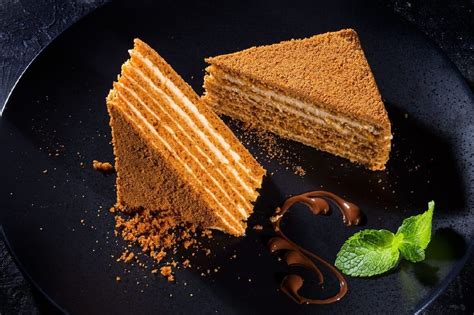 medaus pyrago surinkimas