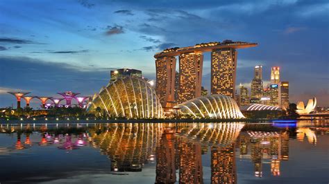 Marina Bay Sands dangoraižių trio Singapūre