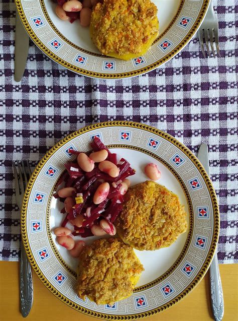 Veganiški moliūgų kepsneliai su sojų faršu