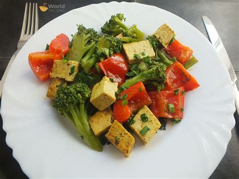 Keptas tofu su daržovėmis