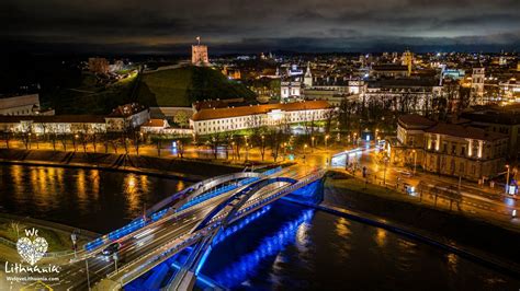 Šendženo dangoraižių panorama naktį