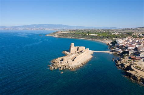 Aragonesės pilis Le Castella