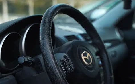 Vibruojantis automobilio vairas