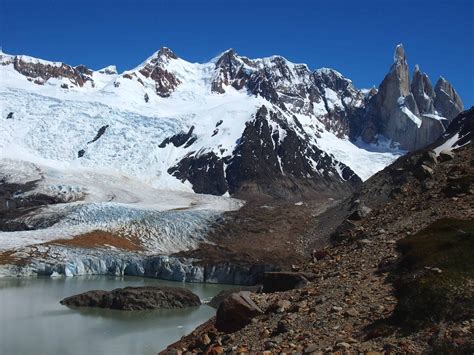 Patagonijos kraštovaizdis su ledynais