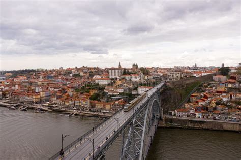 Porto miesto panorama su Dom Luis I tiltu