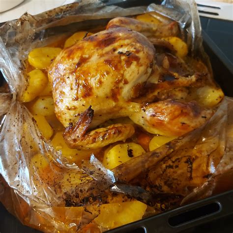 Višta kepama kepimo rankovėje su daržovėmis