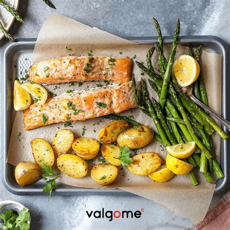 Jamie Oliverio lašiša su bulvėmis ir pankoliais