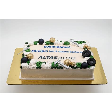 Tortas su automobilio logotipu