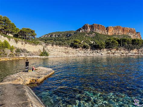 Cassis miestelio uostas ir uolos
