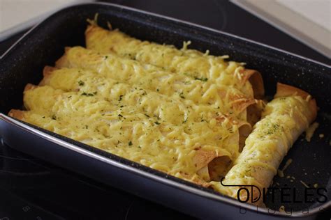 Orkaitėje keptos tortilijos su vištiena ir daržovėmis