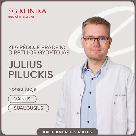 gydytojas konsultuoja pagyvenusią porą