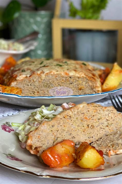 Netikras zuikis su garnyru