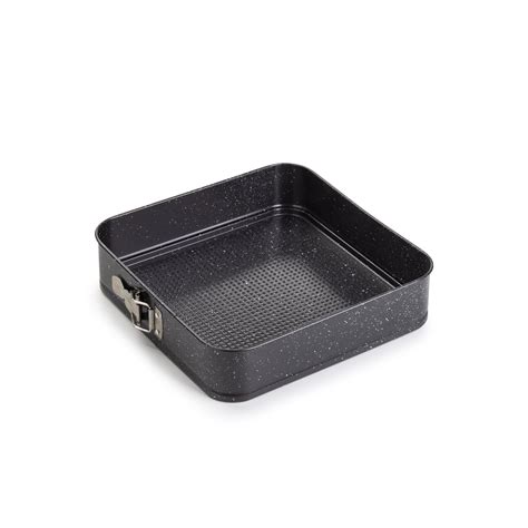 Kepimo formų palyginimas: Rosmarino BakerPRO ir Easy2Clean BakeWell savybės