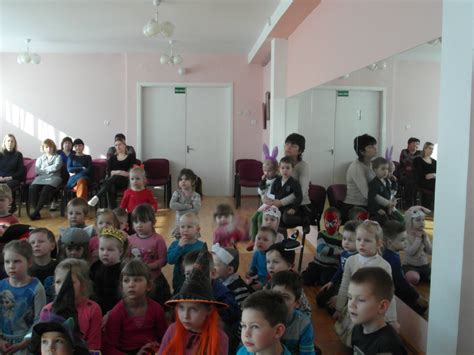 Vaikai dalyvauja duonos edukacijoje