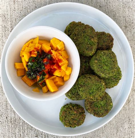 Classic lentil cutlets with fresh herbs
