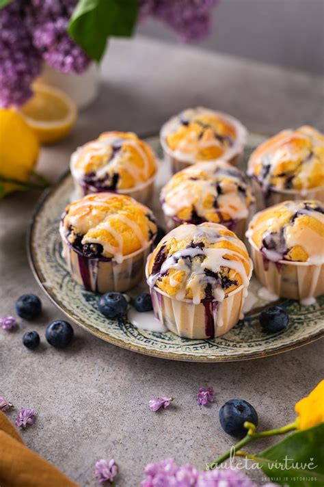 Keksiukai su obuoliais ir šilauogėmis