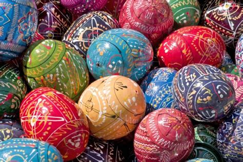 Velykų kiaušinių marginimo tradicijos