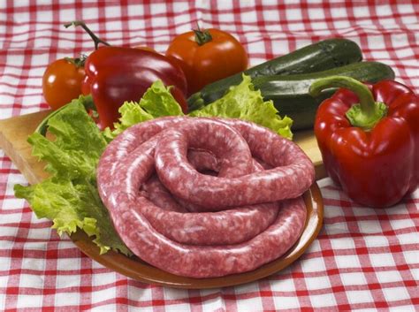 Įvairių rūšių naminės dešrelės