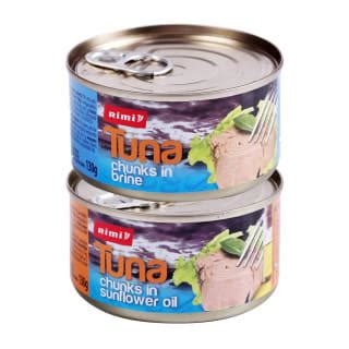 konservuotas tunas ant stalo