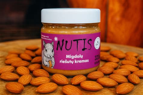 Migdolų įdaras
