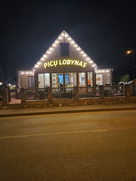 „Picų lobyno“ kavinė Rūdiškėse