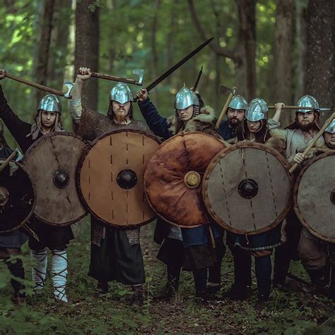 Šefai vikingai gamina lauke