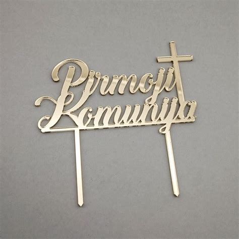 Pirmosios Komunijos torto pavyzdys su kryžiumi ir gėlėmis