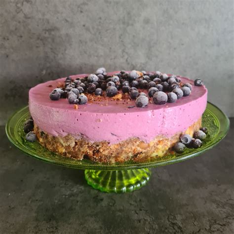 Sūrio tortas su mėlynėmis