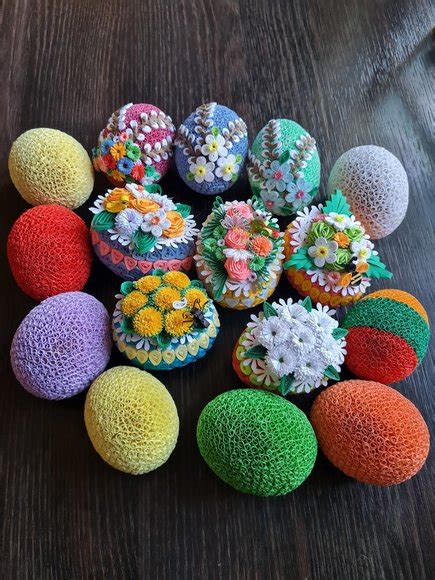 Dekupažu dekoruoti kiaušiniai