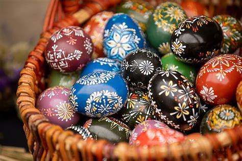 Velykiniai margučiai ir ridenimo tradicijos
