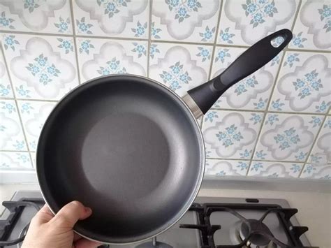 Titano keptuvės ir jos privalumai gaminant maistą