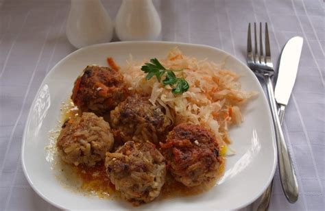 Kiaulienos kukuliai keptuvėje