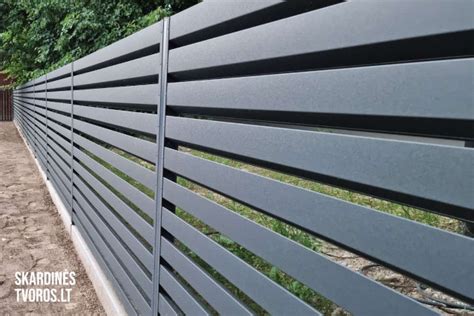 Skardos tvoros montavimo etapai