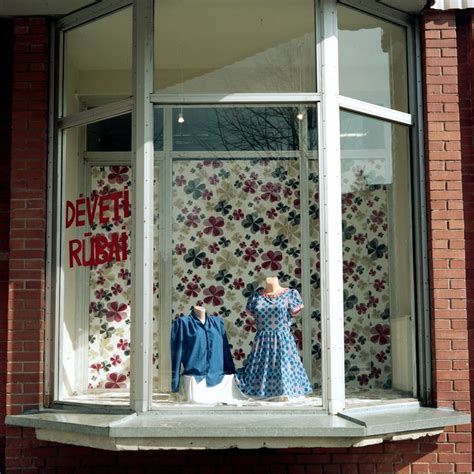 Sovietinės parduotuvės vitrina