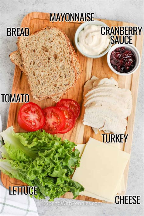Ingredientų nuotrauka: duona, sūris, majonezas, česnakas