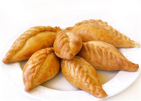 Kibinas su mėsos įdaru