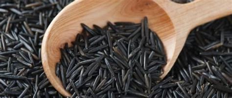 Kombinacijų schema: juodieji ryžiai su skirtingais ingredientais