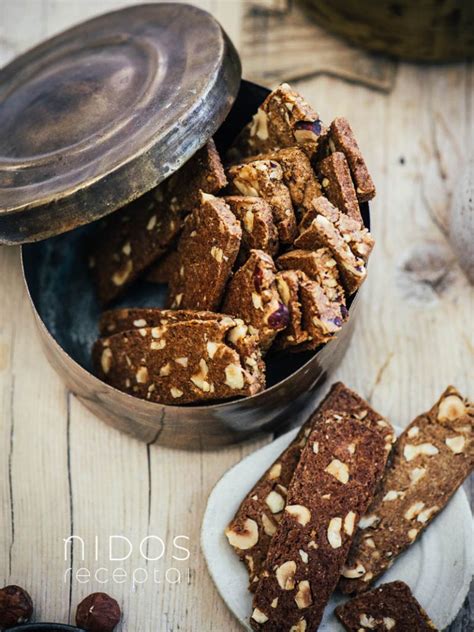 Lazdyno riešutų ir cinamono sausainiai