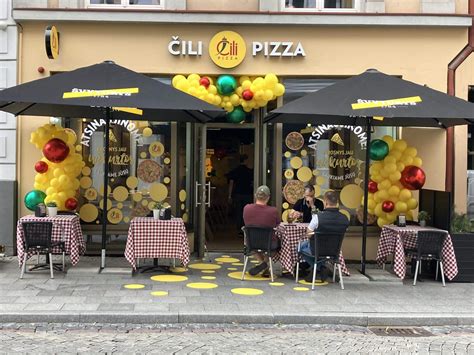 Čili Pizza restorano interjeras